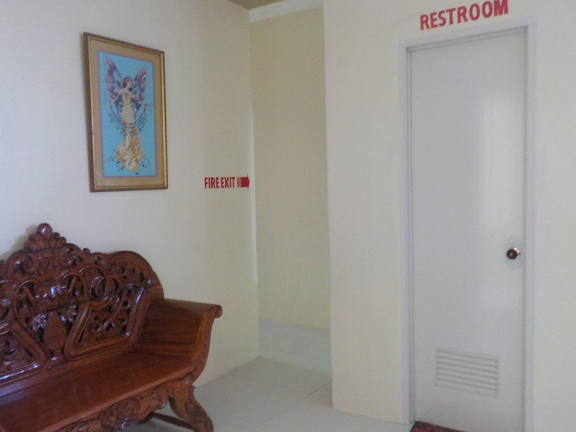 Aranas-Carillo Travellers Inn Kalibo Exterior foto
