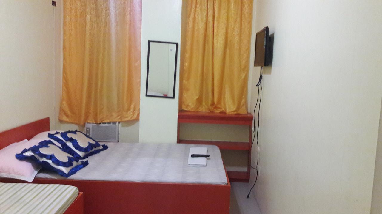 Aranas-Carillo Travellers Inn Kalibo Exterior foto